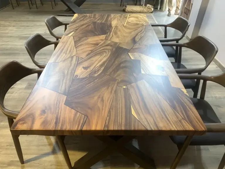 Mosaikbord plankebord Enigma9 massiv træbord